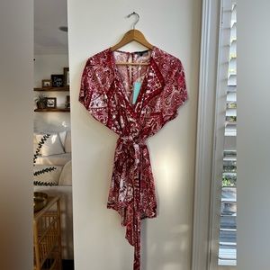 NWT Shore romper. Sized small.
